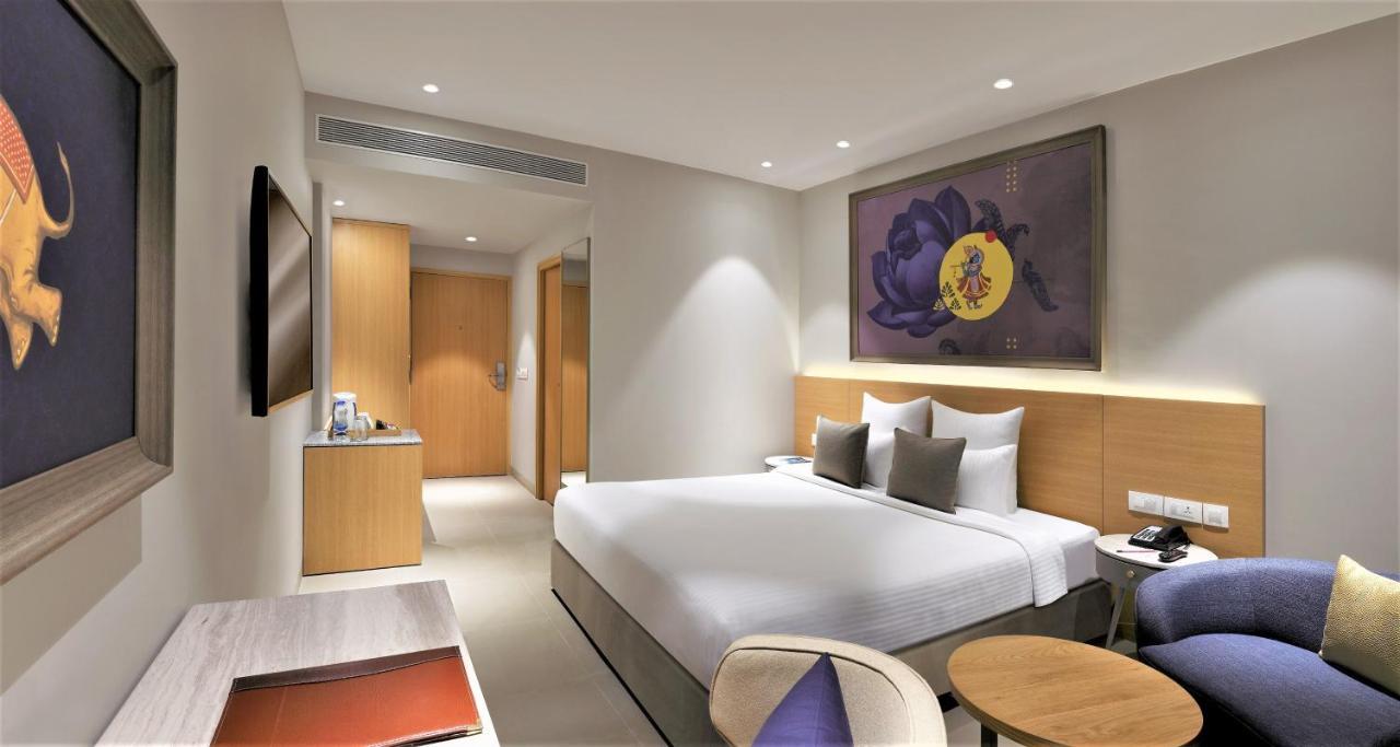 Ginger Dwarka Hotel Exterior photo